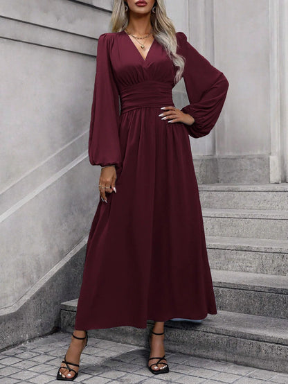 Livia™ | Elegant Long Dress With Waist Belt