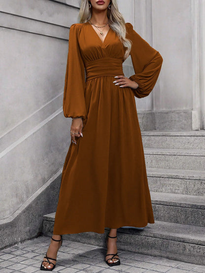 Livia™ | Elegant Long Dress With Waist Belt
