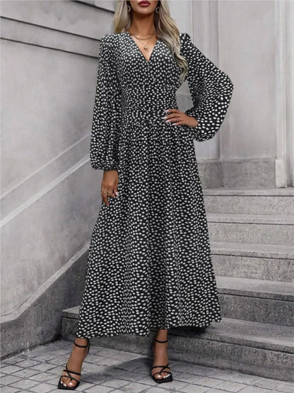 Livia™ | Elegant Long Dress With Waist Belt